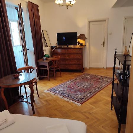 Accommodation Ateneu Palace Bukareszt Zewnętrze zdjęcie