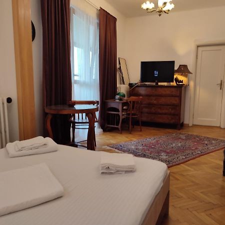 Accommodation Ateneu Palace Bukareszt Zewnętrze zdjęcie