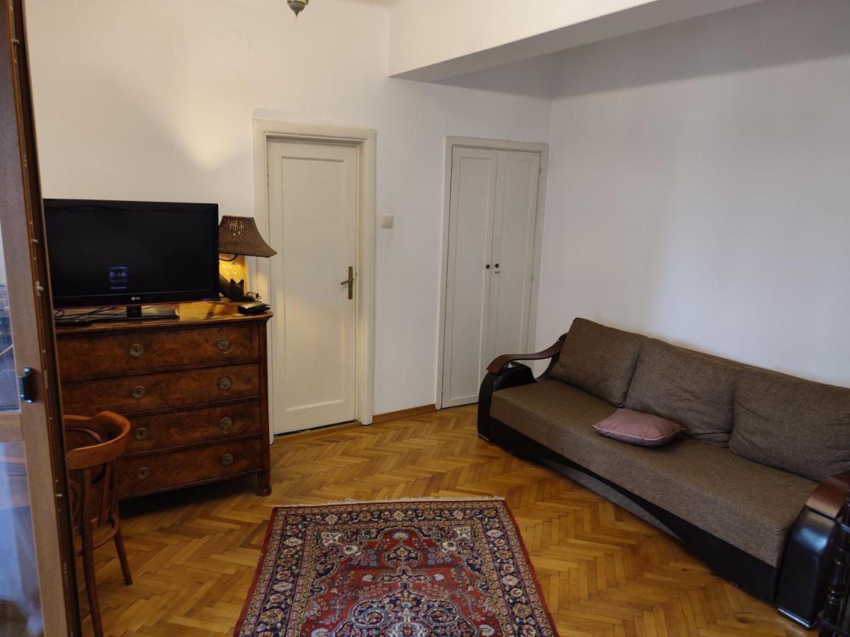 Accommodation Ateneu Palace Bukareszt Zewnętrze zdjęcie